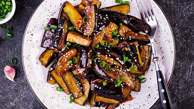 Laurent Mariotte donne son secret pour des aubergines laquées fondantes