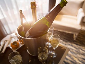 Combien de temps se conserve une bouteille de champagne ouverte ?