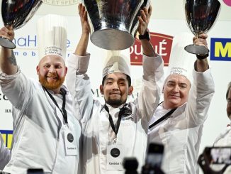 Pour la troisième fois d'affilée, un Japonais est sacré champion du monde de pâté en croûte
La 13e édition du championnat du monde de pâté en croûte a eu lieu lundi à Lyon. Le vainqueur 2022 est Ryutaro Shiomi, restaurateur à Kobé, au Japon.