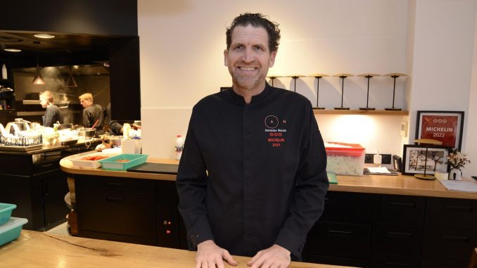 
L'été des chefs. Alexandre Mazzia : "La cuisine c'est ma vie, c'est mon âme que vous mangez"
