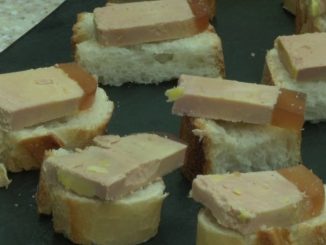 Noël et fêtes de fin d'année : les repas se préparent à Rungis
À Rungis, dans le Val-de-Marne, les grossistes se retrouvent, mardi 6 décembre, à quelques semaines des fêtes de fin d'année. Avec l'inflation, le prix de nombreux produits a augmenté.