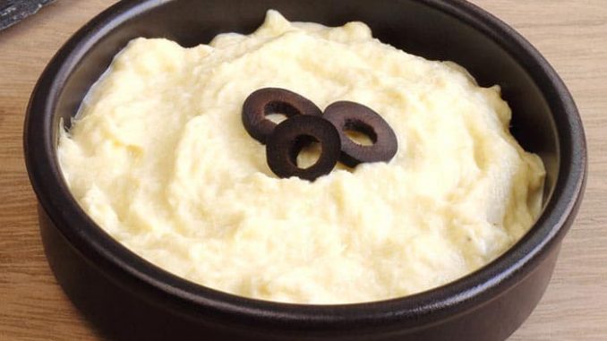 cazuela con brandada de bacalao