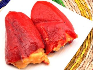 pimientos de piquillo rellenos de bacalao