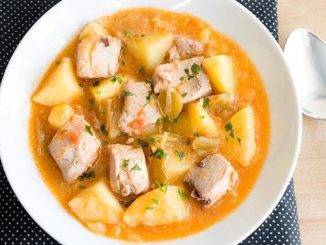 plato de marmitako de bonito