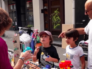 Lille : au cœur de la plus grande braderie d’Europe
La braderie de Lille connaît à nouveau un immense succès populaire en 2023. Quelle est l’ambiance sur le plus grand marché d’Europe ? Reportage sur place.