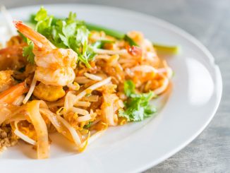 Toutes les astuces de Cyril Lignac pour réussir un pad thaï comme en Thaïlande !