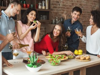 Pourquoi cuisiner nous rend heureux ?