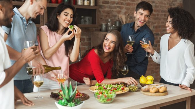 Pourquoi cuisiner nous rend heureux ?