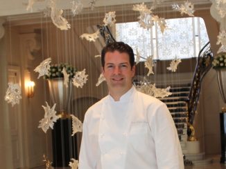 Jean-Edern Hurstel est le nouveau directeur de la restauration du Marriott Champs-Elysée