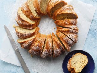 Pecan Banana Bundt Cake