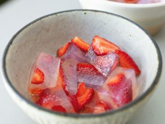 Sparkling Strawberry Agar-Agar