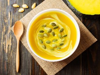 Ne jetez plus vos graines de courge - comment les réutiliser pour apporter croustillant et vitamines à vos plats d