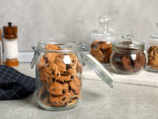 Pour que vos cookies maison restent moelleux, placez ceci dans votre boîte de conservation