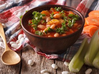 Le minestrone réconfortant de Cyril Lignac revisité à la sauce automnale