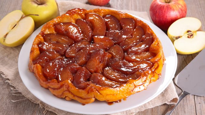
"Garnie et bien caramélisée" : la tarte Tatin inratable de Laurent Mariotte            