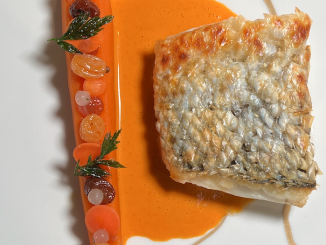 Un chef/un plat ;  le bar-carotte de Julien Binz