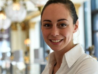 La Française Nina Métayer élue meilleure pâtissière du monde par l'union internationale des boulangers et pâtissiers
Il s'agit de la première femme à recevoir ce prix.