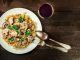 Cyril Lignac vous emmène en Alsace avec sa recette de volaille au Riesling accompagnée de spätzles