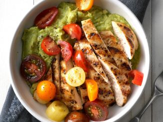 Grilled Chicken Guacamole with Cherry Tomatoes