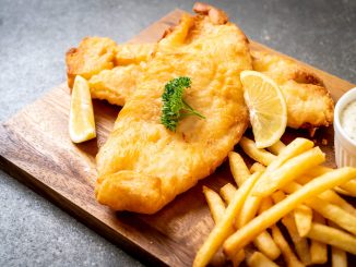 Ce chef anglais vous explique comment préparer le vrai fish and chips maison !