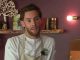 Gastronomie : Clément Dumont, 27 ans, a décroché sa première étoile au guide Michelin
Clément Dumont, jeune chef de 27 ans, a reçu sa première étoile au guide Michelin, lundi 6 mars. Une équipe de France Télévisions l'a rencontré dans son restaurant "Arbore et Sens" à Loches, près de Tours.