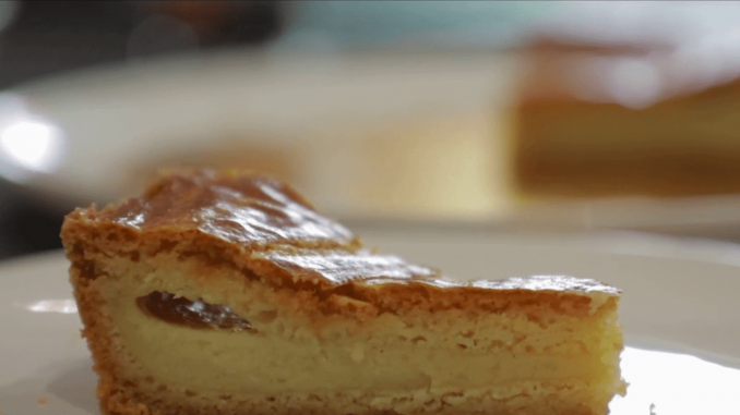 Gastronomie : tout savoir sur l'origine de l'incontournable gâteau basque
Dans le sud-ouest de la France, le célèbre gâteau basque est devenu un dessert incontournable de la région. Cette recette familiale est née au XVIIIe siècle, à Cambo-les-Bains.