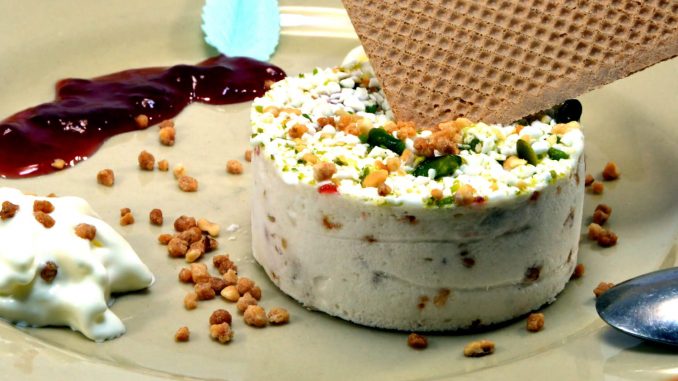 Nougat glacé maison sans sorbetière - la recette de ce Chef vous fera fondre de plaisir