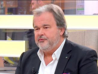 Gastronomie : pour le chef Pierre Hermé, la pâtisserie végétale est "un nouveau champ créatif"
Le pâtissier-chocolatier se lance dans des créations sans œuf, sans beurre et sans crème, en sortant un livre sur le sujet. Il est l'invité du 12/13 info, jeudi 23 novembre.