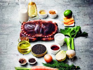 Le crabe parfumé au curry, crème légère à l’aneth, caviar de France de Frédéric Anton