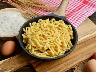 Voici la recette simplissime pour préparer vous-même des spätzle - les pâtes traditionnelles venues d