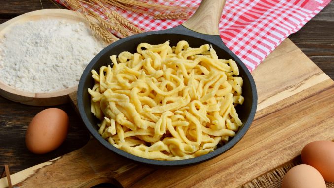 Voici la recette simplissime pour préparer vous-même des spätzle - les pâtes traditionnelles venues d