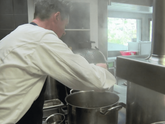 Gastronomie : découverte d’une cuisine deux étoiles au cœur de l’Aubrac
Le 12/13 de ce lundi 15 mai est allé déguster pour les plats d'exception du chef Cyril Attrazic. Il a obtenu une deuxième étoile pour son restaurant gastronomique à Aumont Aubrac en Lozère.
