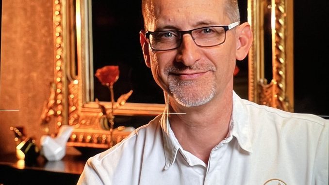 
Tables de chefs. Julien Binz, en Alsace : "Je ne suis pas un voyageur, mais on voyage dans mes plats"
