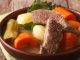 La recette facile et détaillée du pot-au-feu traditionnel - bouillon parfumé, viande moelleuse et légumes fondants