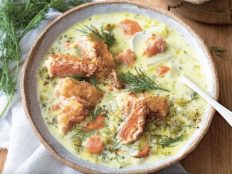 Crème de poireau,  carotte & truite crispy