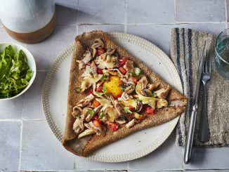 Galette complète au lapin, tomates et champignons