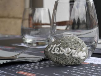 "Digital", parce que les plateformes numériques deviennent des passages obligés, soit pour réserver une table, soit pour commander un repas à emporter