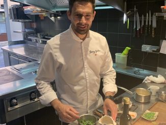 L'été des chefs. Jérémy Galvan, à Lyon : "Ma cuisine est basée sur les quatre éléments, l'air, la terre, l'eau et le feu."