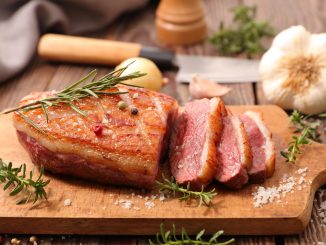 Les secrets de Cyril Lignac pour réussir un magret de canard