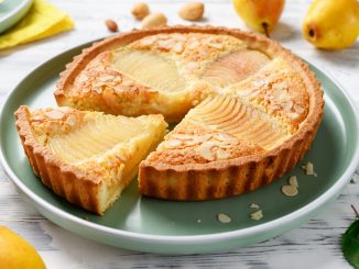 Tarte Bourdaloue traditionnelle : pâte croustillante et poires fondantes, la recette à l'ancienne révèle son secret