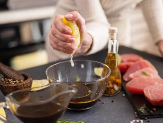 La sauce sans cuisson de ce chef est parfaite pour relever tous vos poissons - c