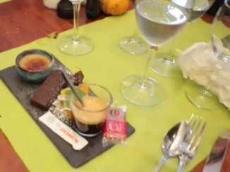 Mention "non fait maison" dans les restaurants : le groupe Renaissance retire sa proposition de loi
Sous la pression des syndicats de restaurateurs mécontents du texte, le groupe des députés Renaissance a retiré sa proposition de loi qui visait à imposer la mention "non fait maison" sur les menus des restaurants lorsque des plats ne l'étaient pas.
