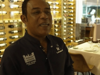 Madagascar : rencontre avec le chef Herilalaina Ravelomanana, à la tête d'un des meilleurs restaurants de l'île
Vendredi 12 avril, le 13 Heures rencontre le chef Herilalaina Ravelomanana, à la tête du "Marais restaurant", une des tables les plus réputées de Madagascar. Il est le premier Africain intronisé à l'Académie culinaire de France.