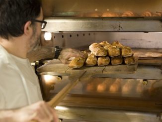 "Artisanat", car les restaurateurs entendent défendre leur savoir-faire artisanal et celui des producteurs