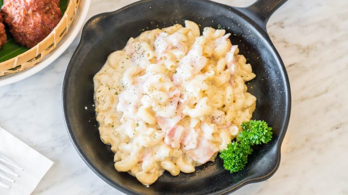 Le risotto coquillettes-jambon de ce chef est prêt en moins de 15 minutes - c