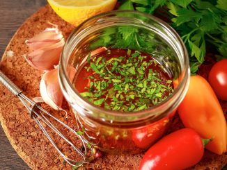 Cette cheffe a une bonne astuce pour alléger la vinaigrette  – ça la rend encore meilleure